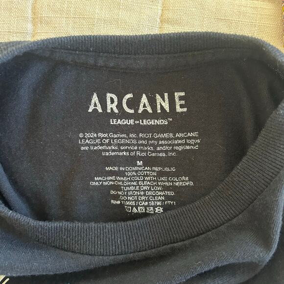 League of Legends Arcane Puff Print Jinx T-shirt - Picture 2 of 4